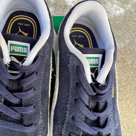 Little Puma sneakers, blue suede size 10 - Picture 3 of 12